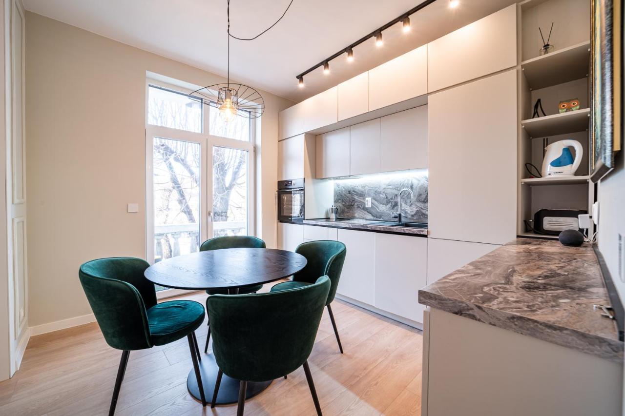 Smart Central Apartment Варна Екстер'єр фото