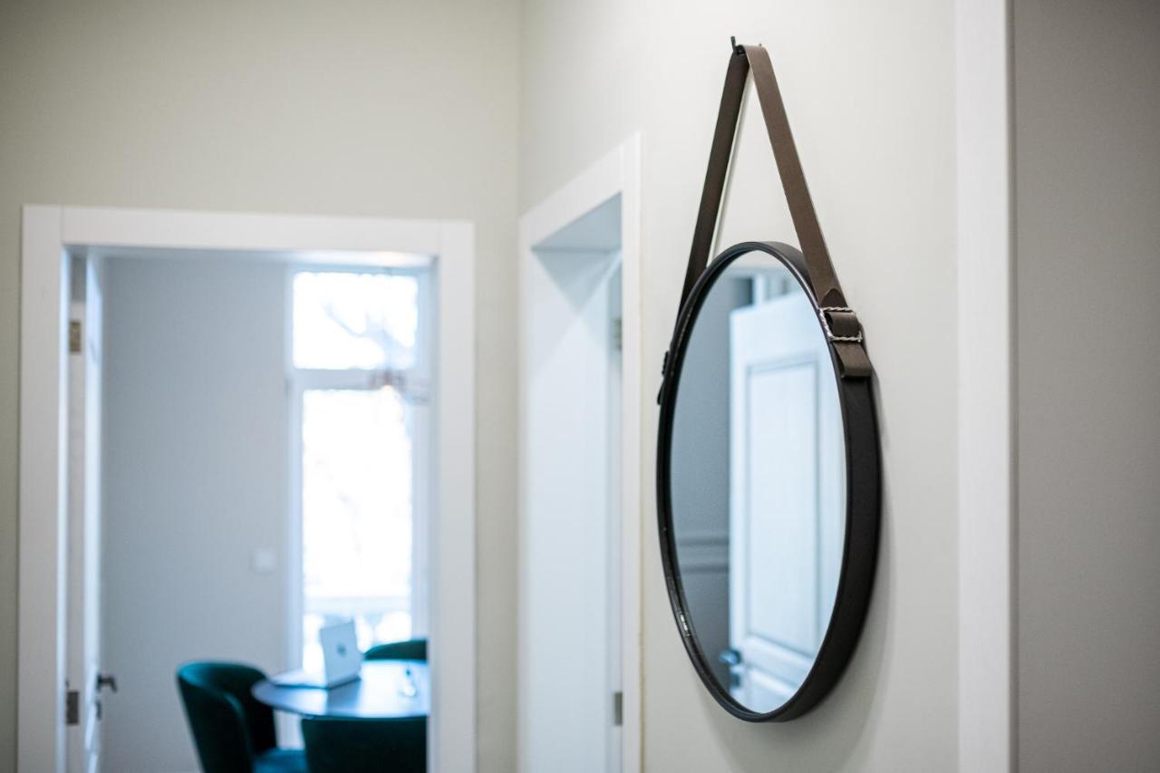 Smart Central Apartment Варна Екстер'єр фото