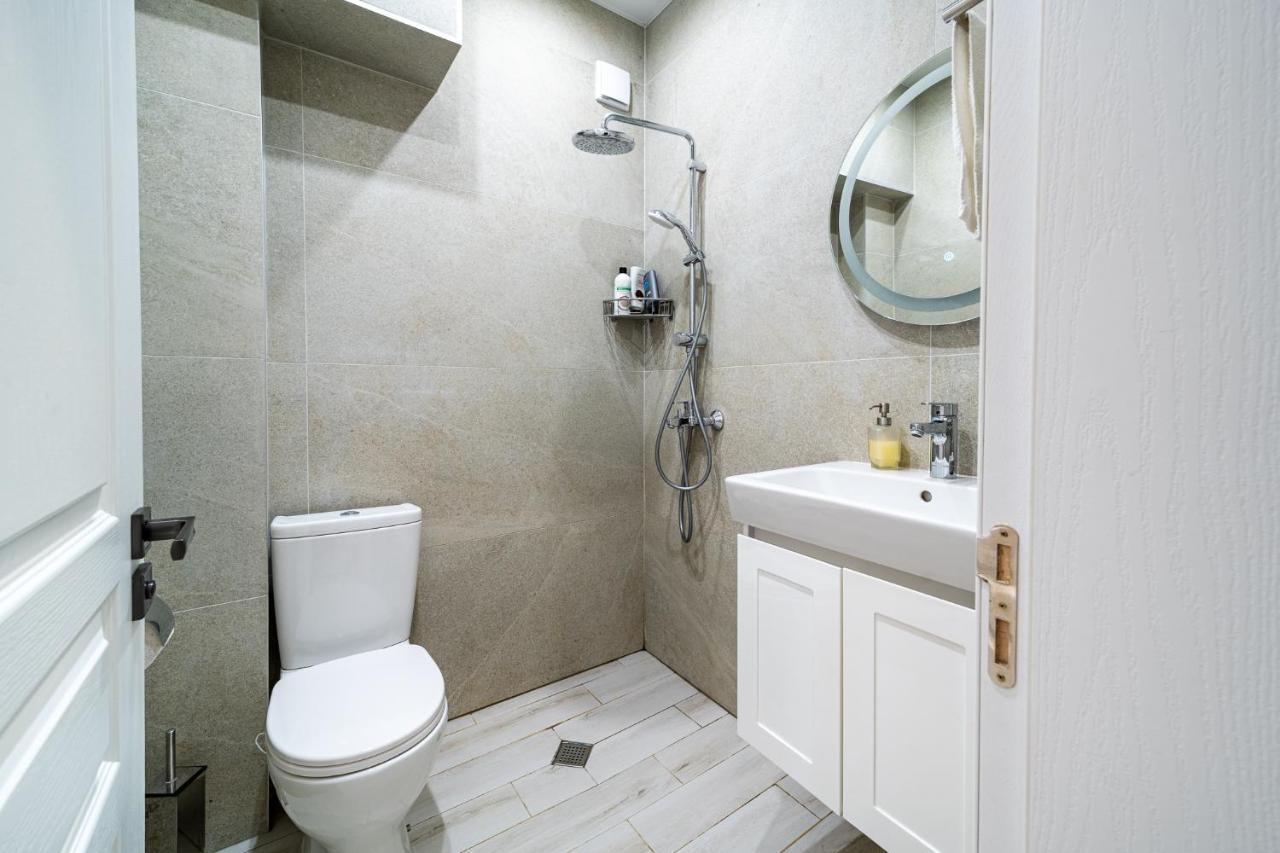Smart Central Apartment Варна Екстер'єр фото